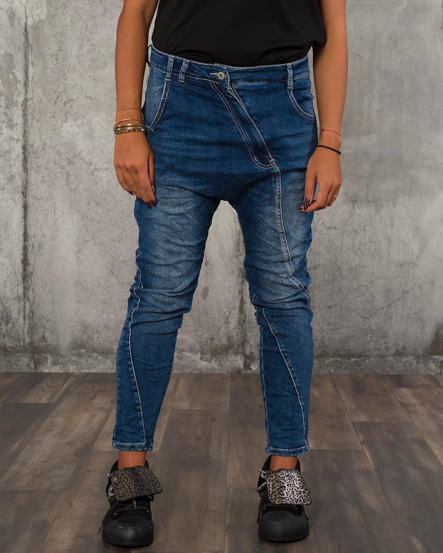 Blugi Becky, Albastru culoare