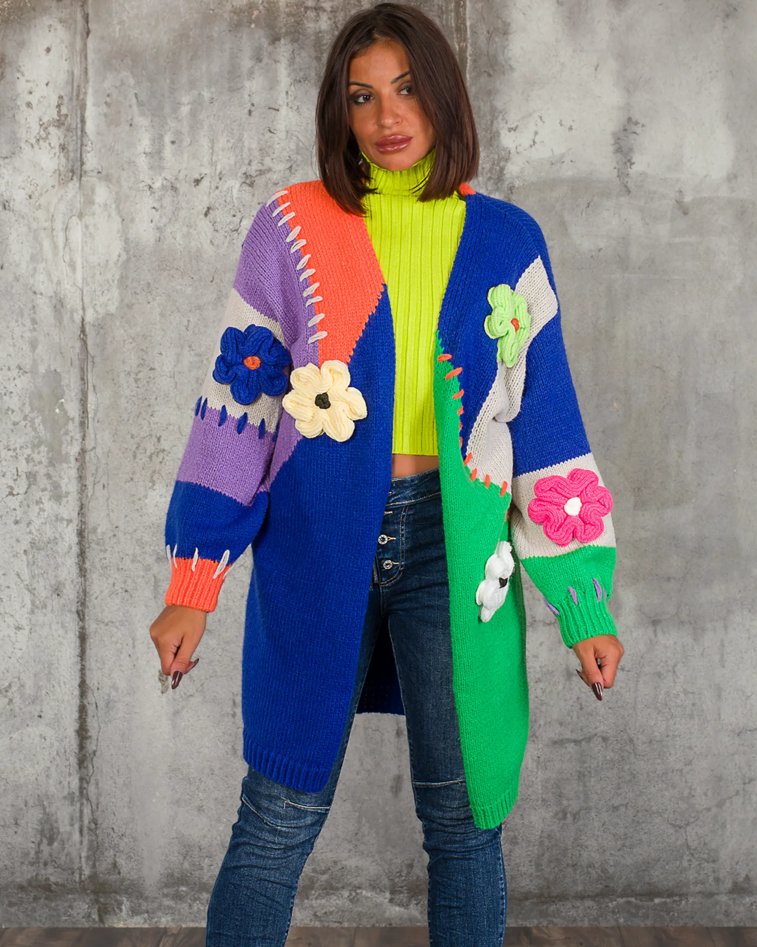 Cardigan Blue Roseville, Mix