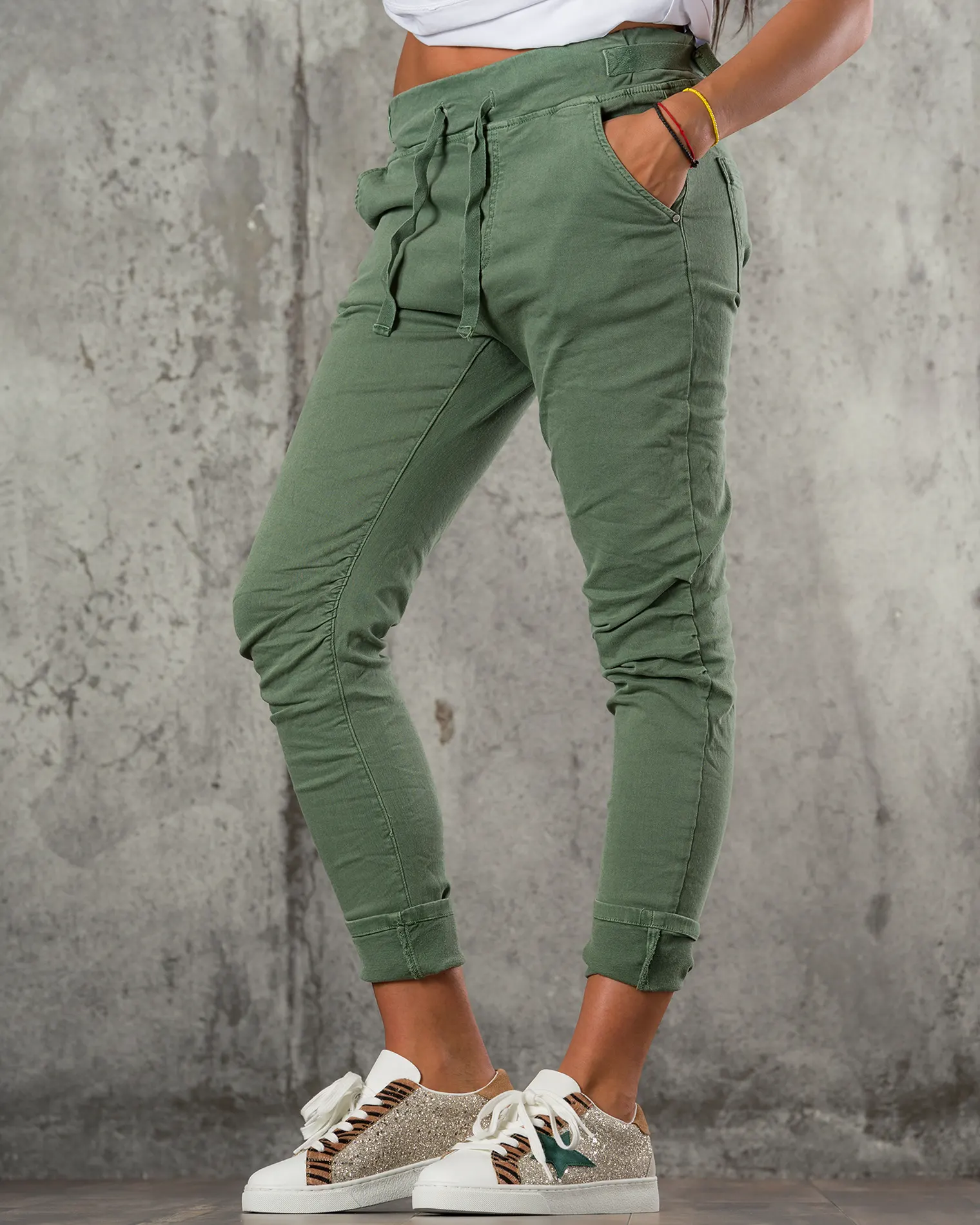 Pantaloni Avalanche, Culoare military