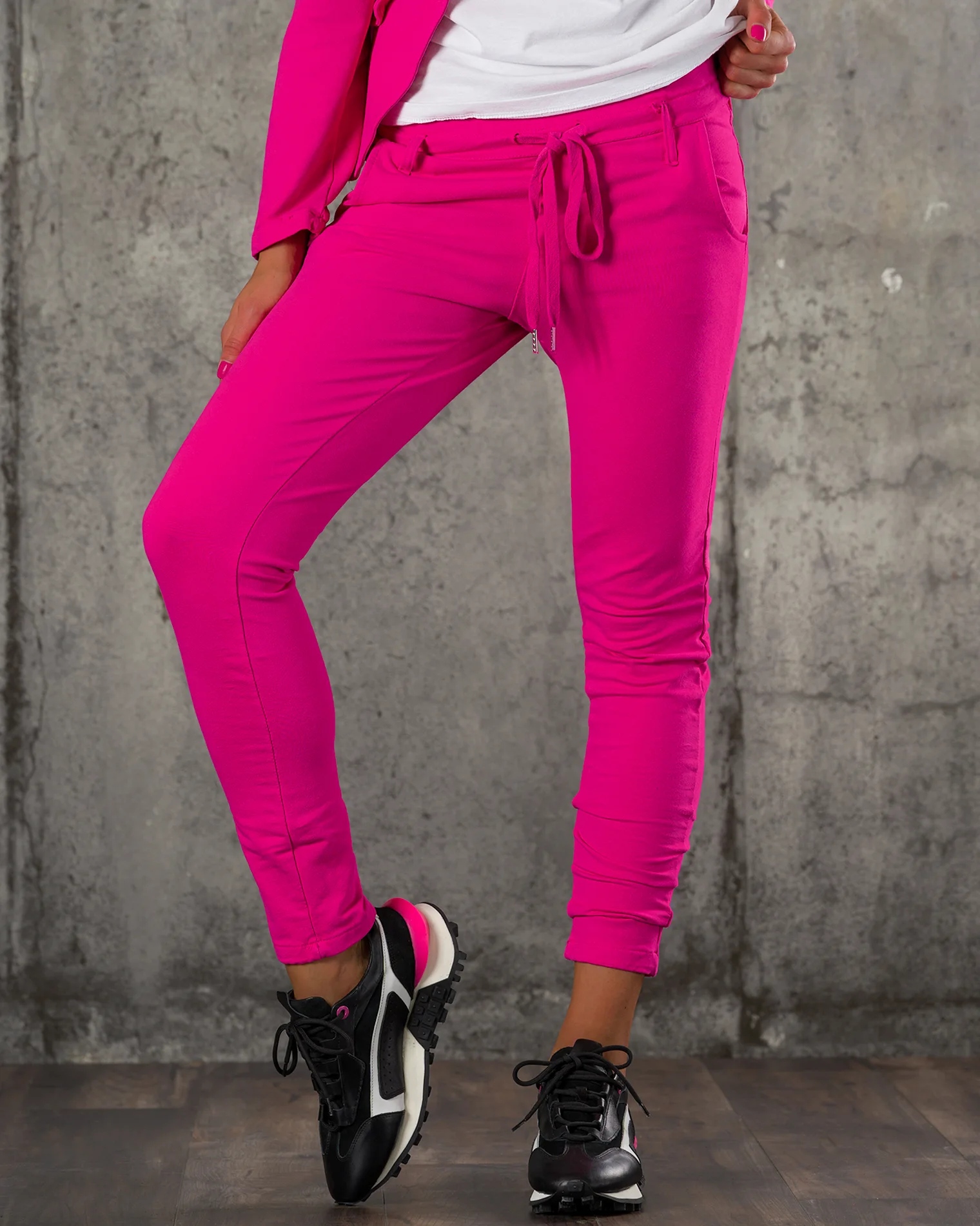 Pantaloni Alter, Roz culoare