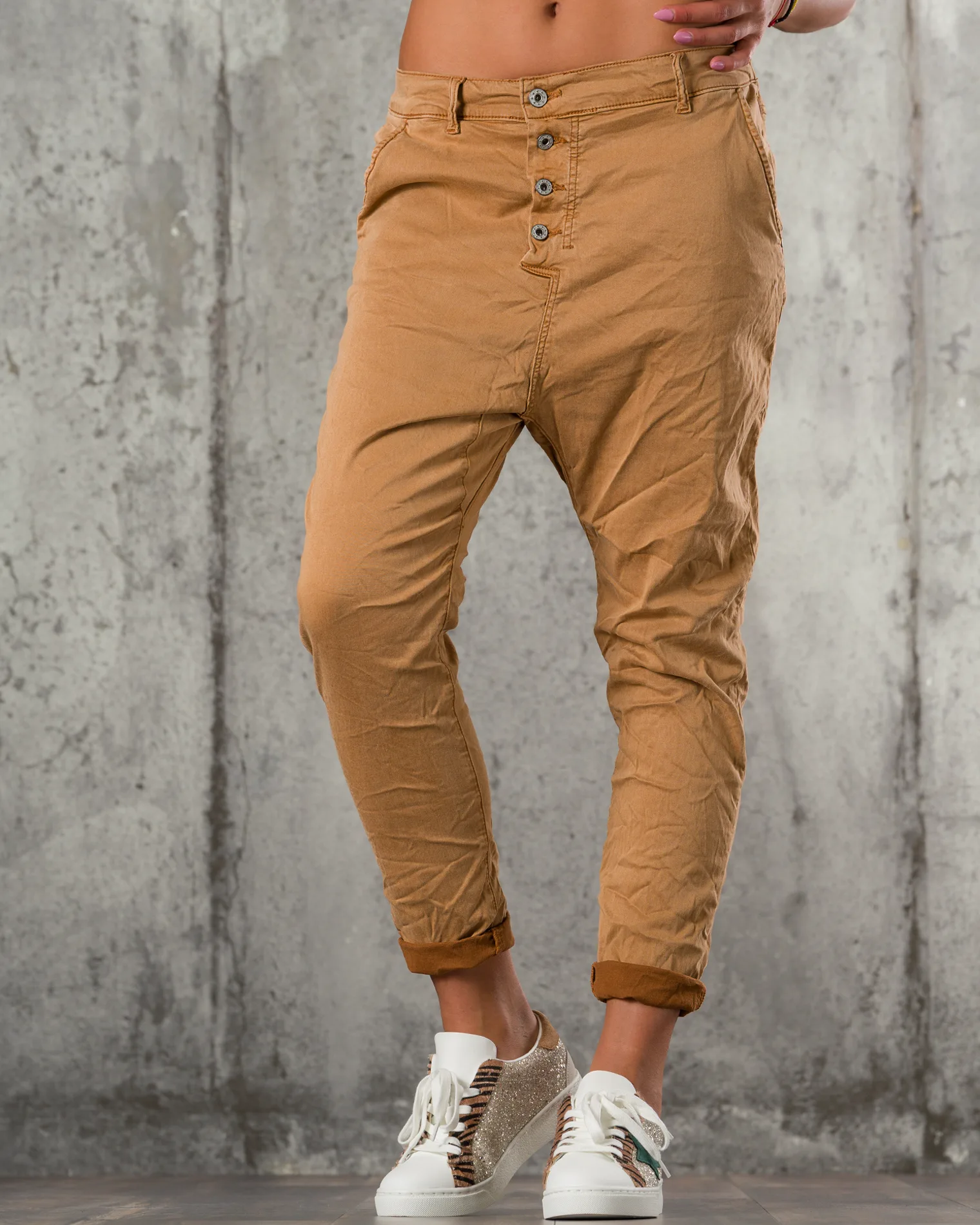 Pantaloni Off Camera, Culoare coniac