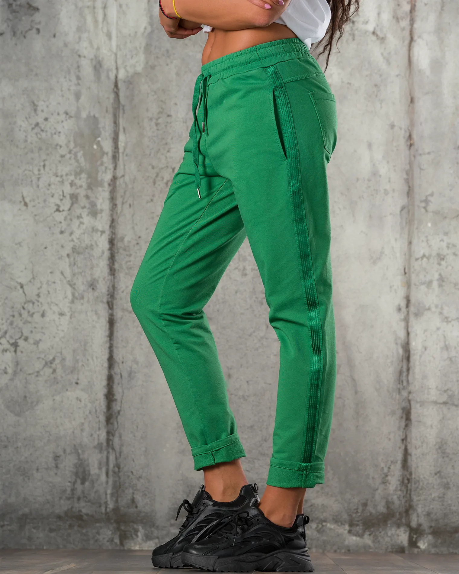 Pantaloni Undercover, Culoare verde