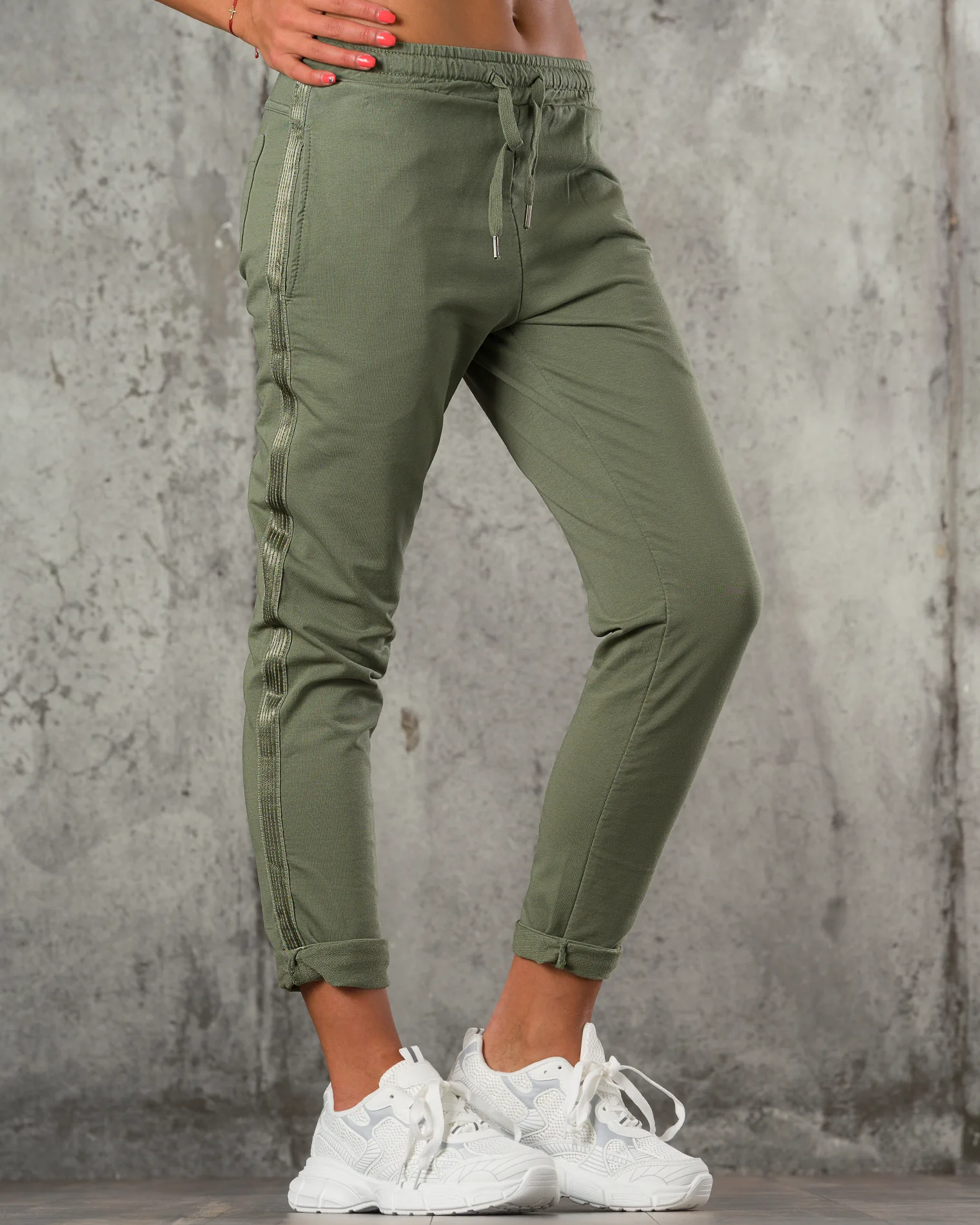 Pantaloni Undercover, Culoare military