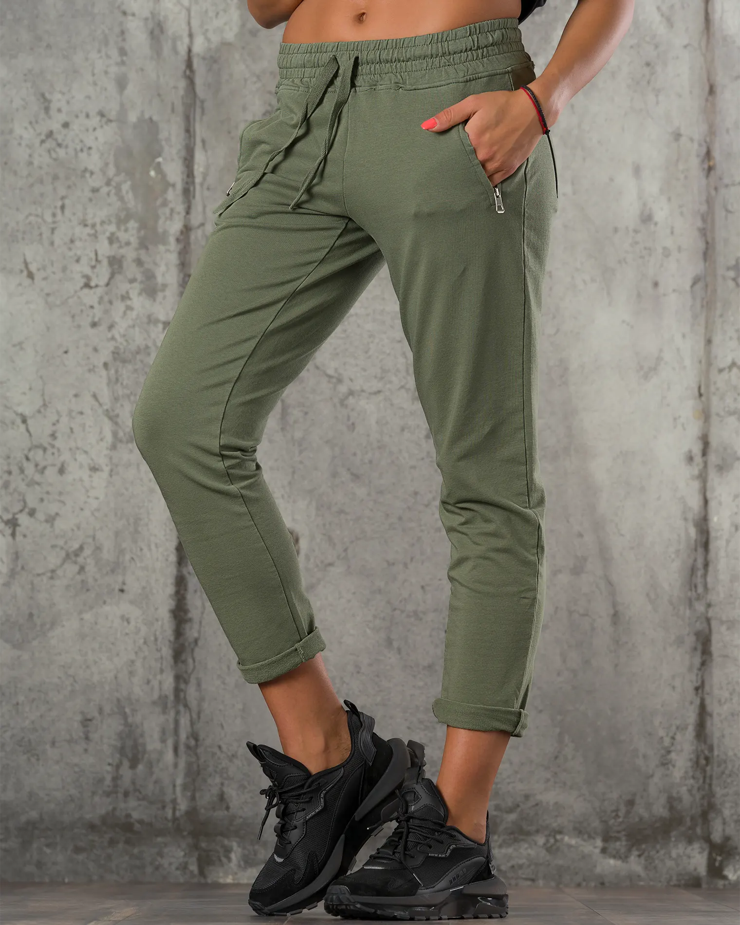 Pantaloni We Can Go, Culoare military