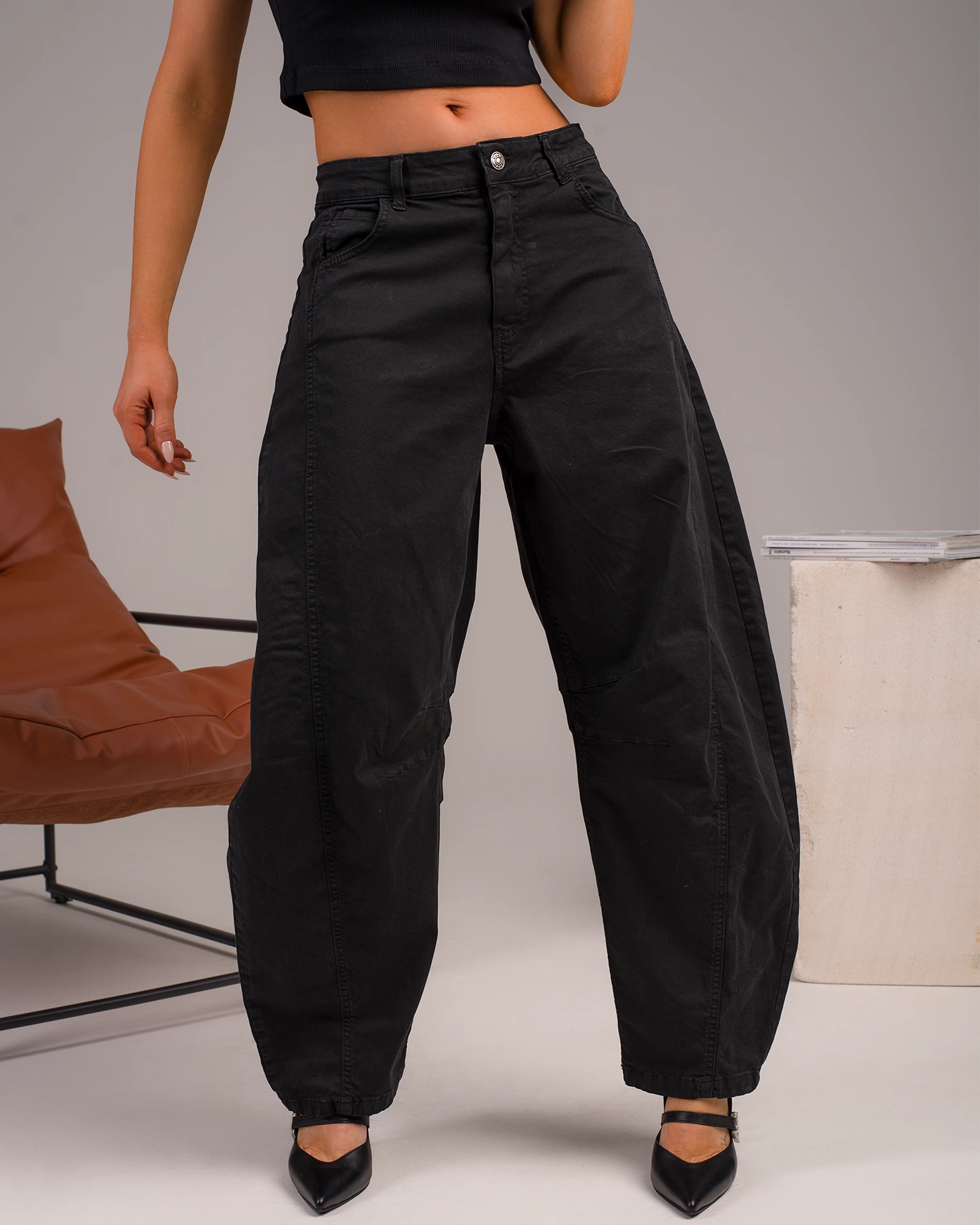 Панталон Make Me Famous, Черен Цвят