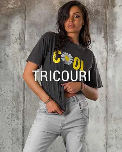 Tricouri
