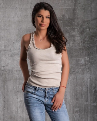 Maieu Possé, Bej Culoare