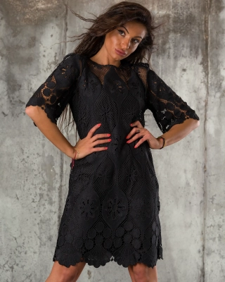Rochie Lira, Culoare negru