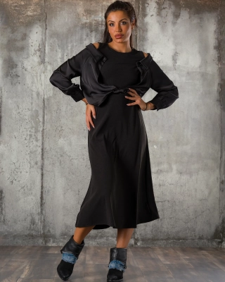 Rochie Lindsay, Neagra