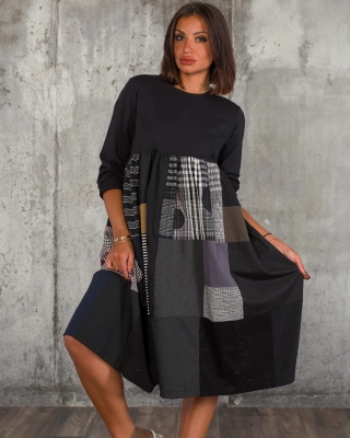 Rochie Groovy, Neagra