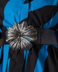 Curea Garden, Culoare negru