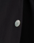 Sacou Beatrice, Culoare negru
