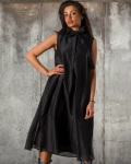 Rochie Maraya, Cafenie